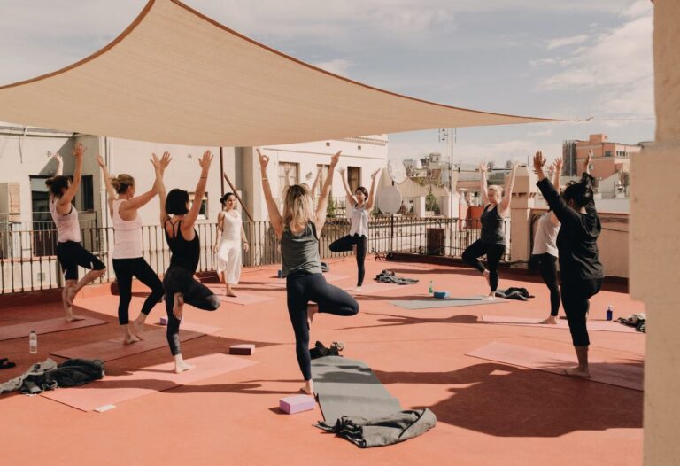 Yoga Weeks Barcelona estudio de yoga en Barcelona