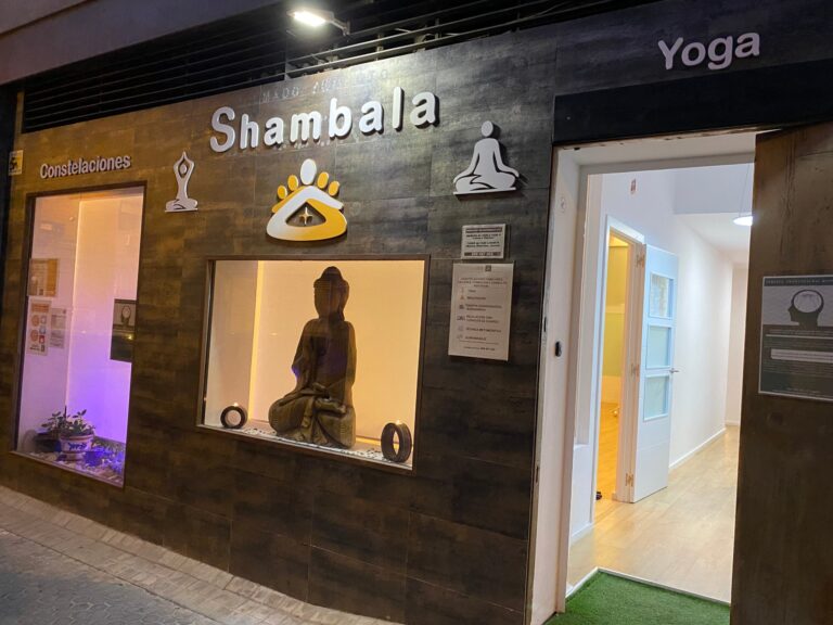 Centro Shambala Sevilla: Constelaciones Familiares, Yoga, Masajes y Meditación