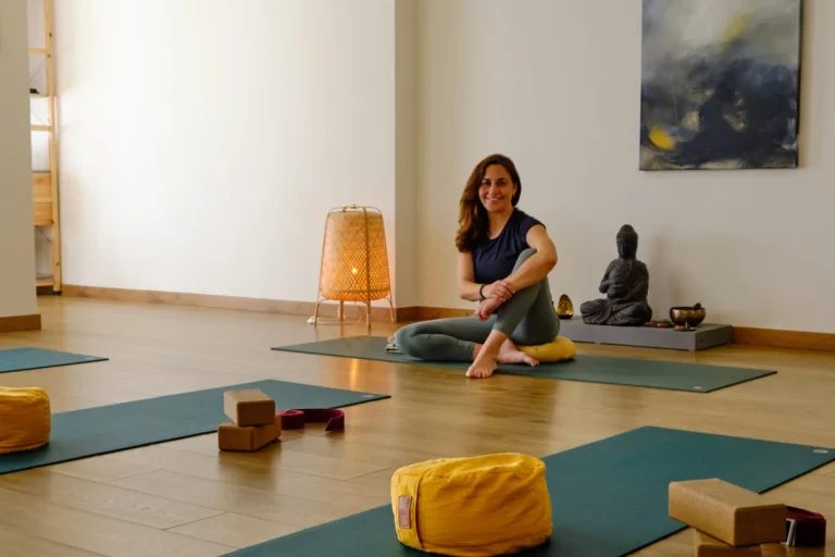 yuj es yoga